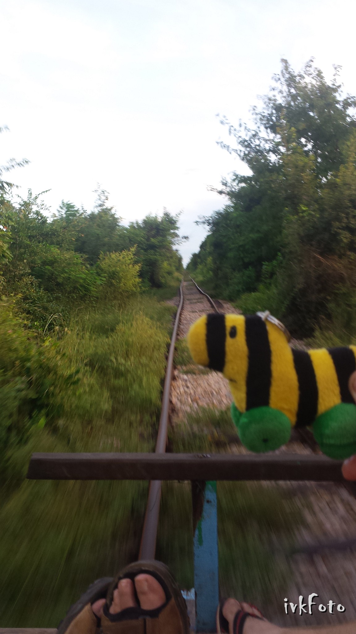 2016 Kambodscha Bamboo Train